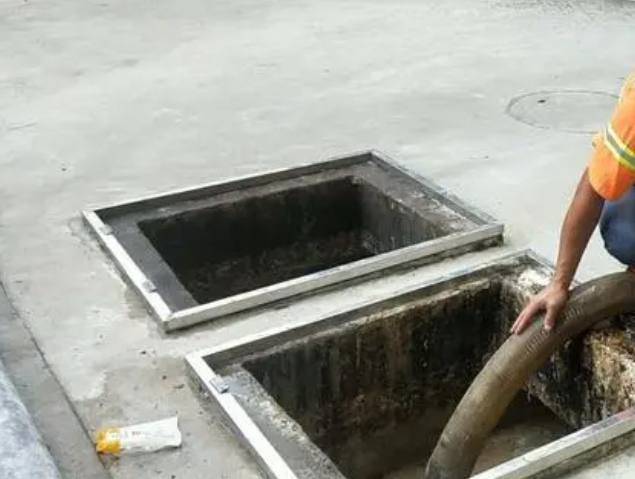 阜沙镇化粪池清理